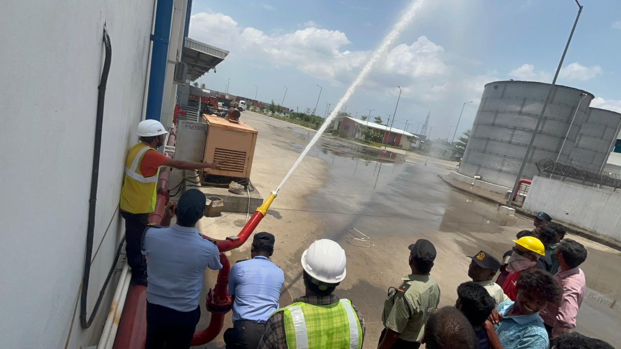 Fire hose water jet test